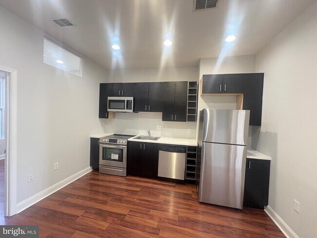 Photo - 543 Florida Ave NW Unit 2