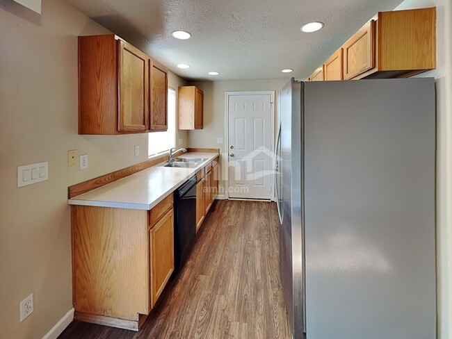 Photo - 1774 Cherrybloom Ct SE