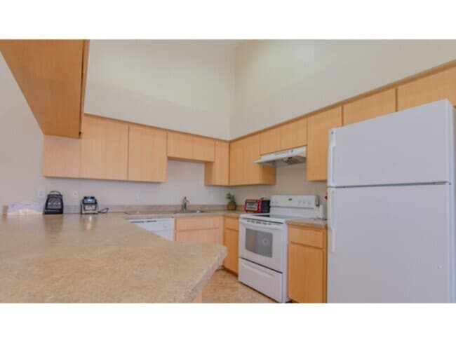 Building Photo - 7848 Pinehurst Dr Rental