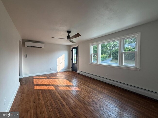 Photo - 1012 State Dr