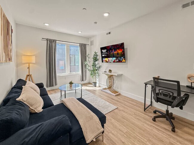 Photo - 2400 E Huntingdon St Unidad ID1231705P