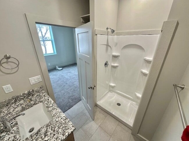 Photo - 7833 W 10400 N