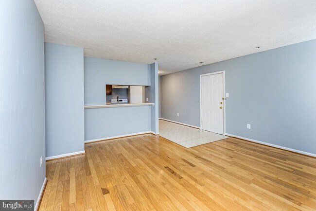 Photo - 4732 Dorsey Hall Dr Unit 9-902