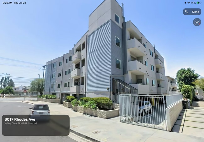 Building Photo - 6017 Rhodes Ave Unit 12405-301