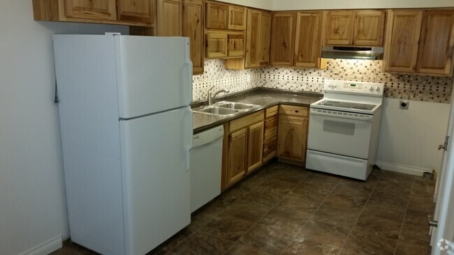 Building Photo - 314 W Center St Unit apt 102