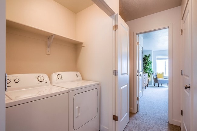 Diamond Ridge Townhomes