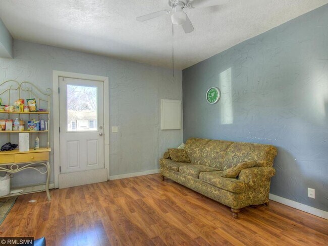 Photo - 808 2nd St Unit #3