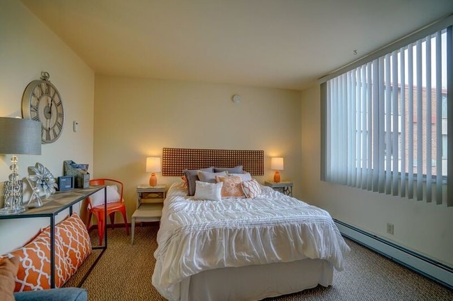B- Living Area