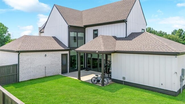 Photo - 1536 Grantham Dr