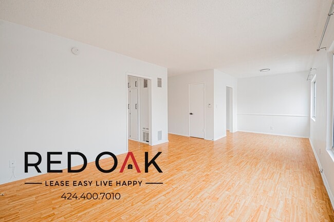 Building Photo - 439 S Catalina St