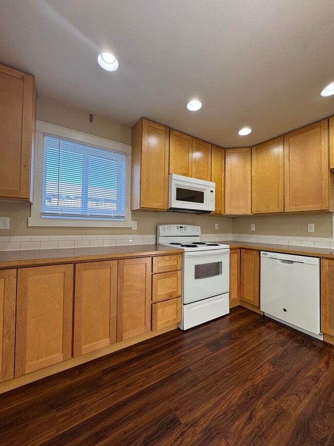 Photo - Cambridge Place I - 2217 Unidad #1