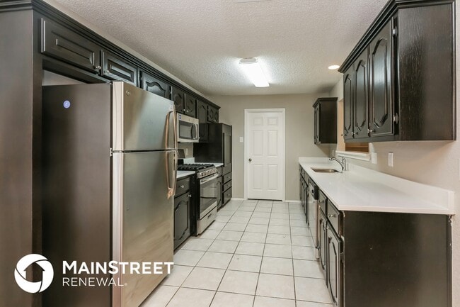 Photo - 521 Anglebluff Dr