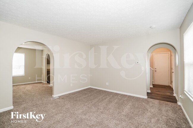 Photo - 391 Oak Village Dr