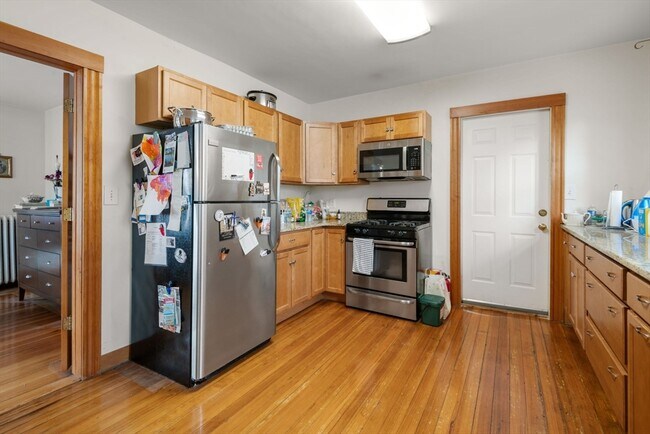 Photo - 26 Chilton St Unit 3A