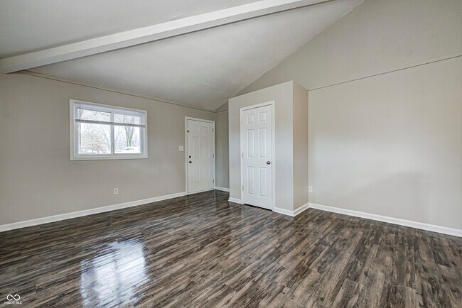 Photo - 8467 Bluff Rd