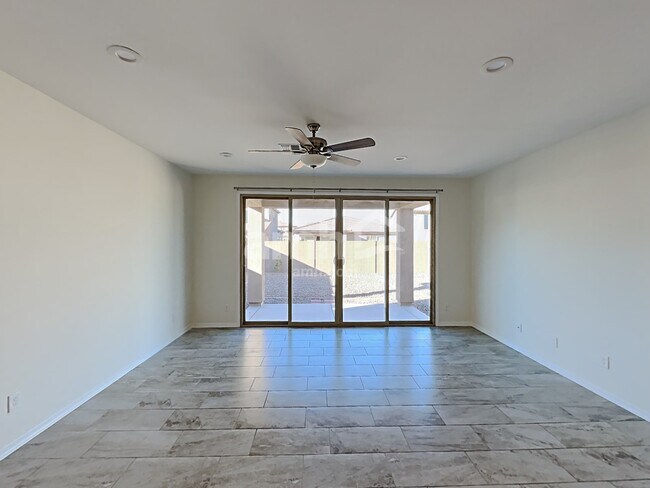 Photo - 4378 Kirkland Ave