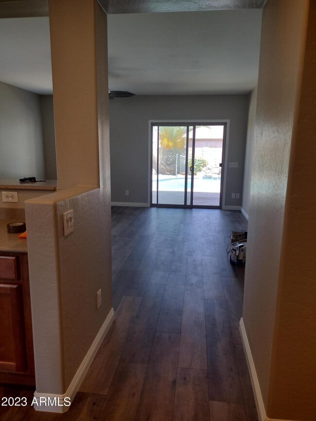 Photo - 466 E Yellow Wood Ave