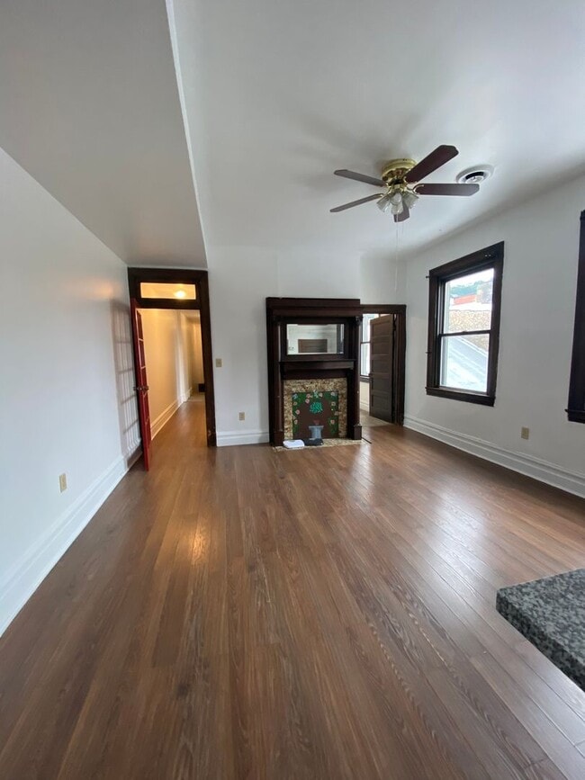 Photo - 1309 E Carson St Unidad 3