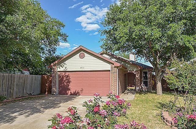 Building Photo - 3112 Fairfield Dr