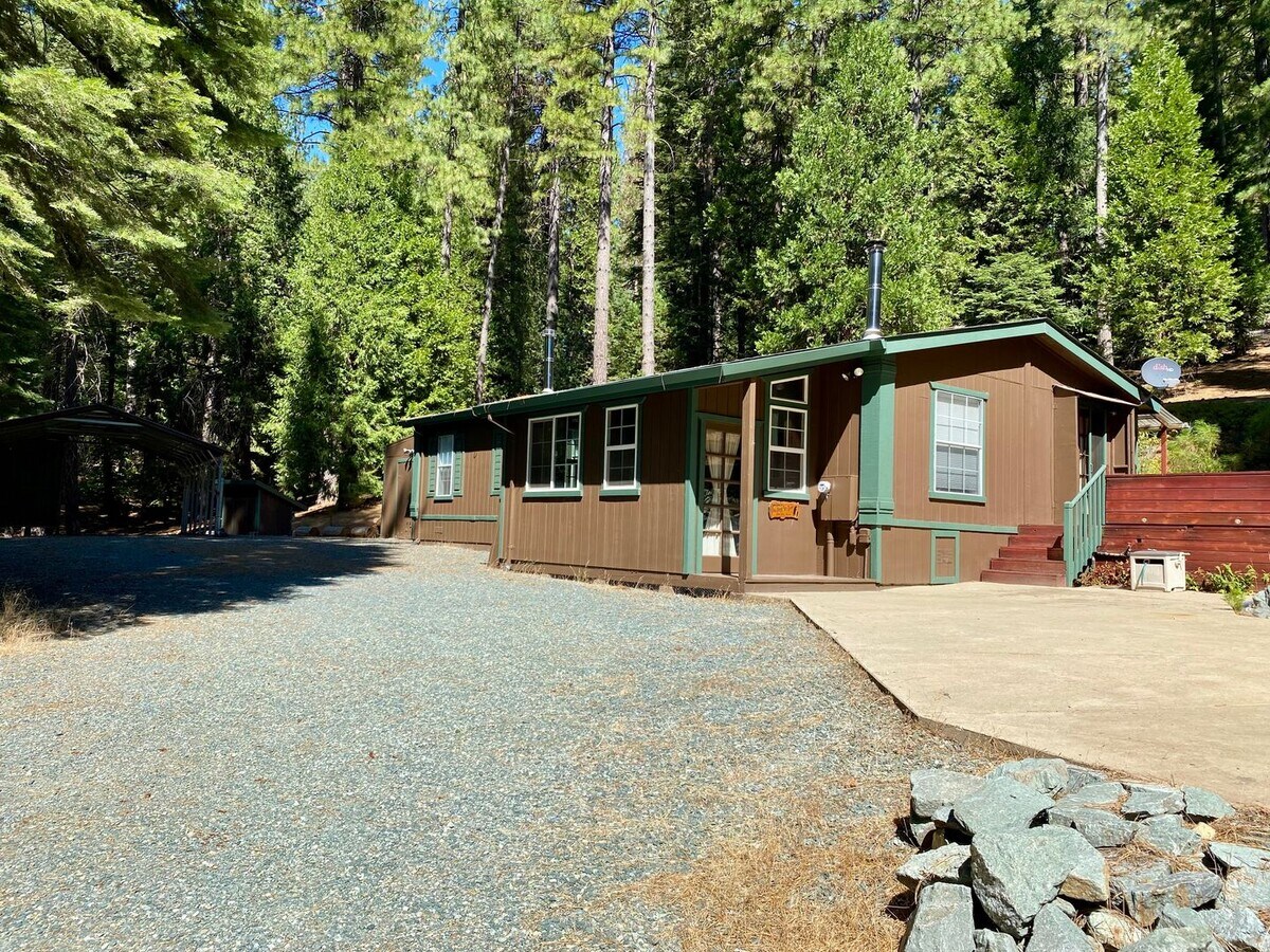 Upper Pioneer Home - Upper Pioneer Home