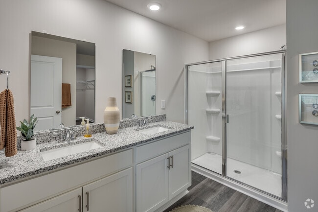 4BR, 2BA - 1,774SF Primary Bathroom