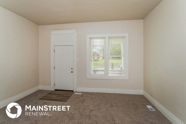 Photo - 2715 Garland Ave