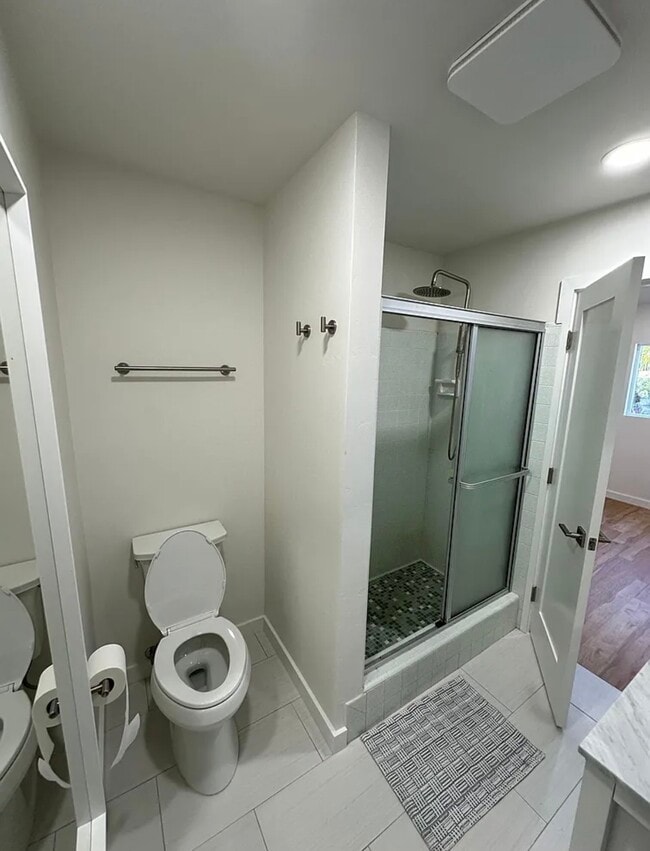 Photo - 756 Anns Way