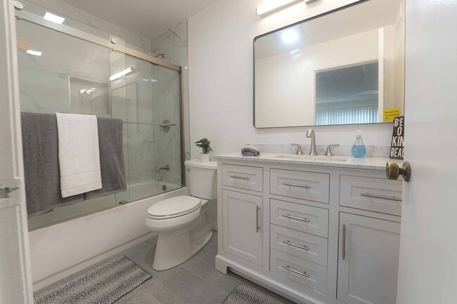 Photo - 1825Wilc Unit 1825-C