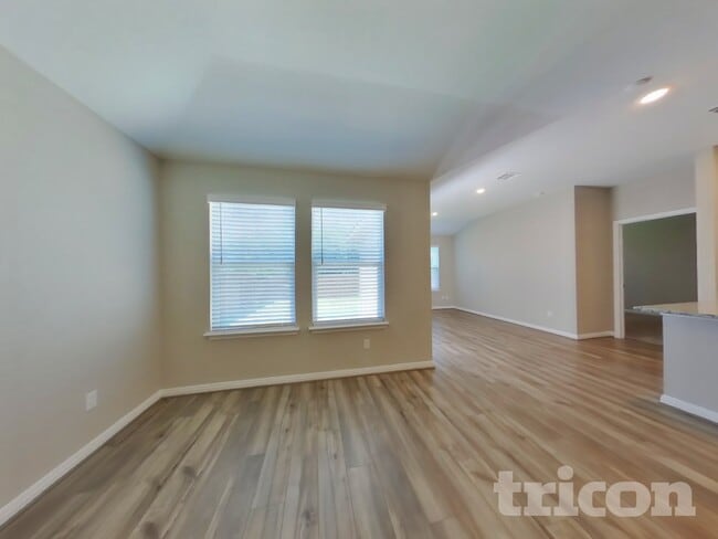 Photo - 13531 Emerson Wy