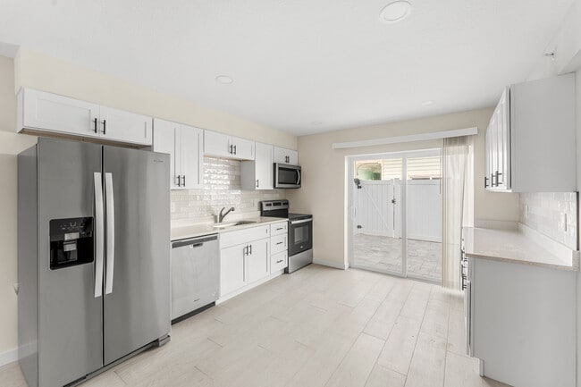Ocean Arms Apartments