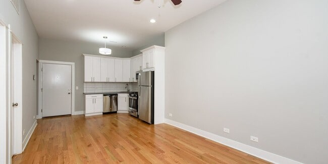Photo - Updated, 1bd/1bth Ukrainian Village, Outdoor Space, Available 5/1! Unit 2R