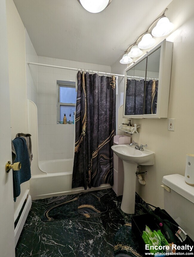 Photo - 34 Gardner St Unit 1