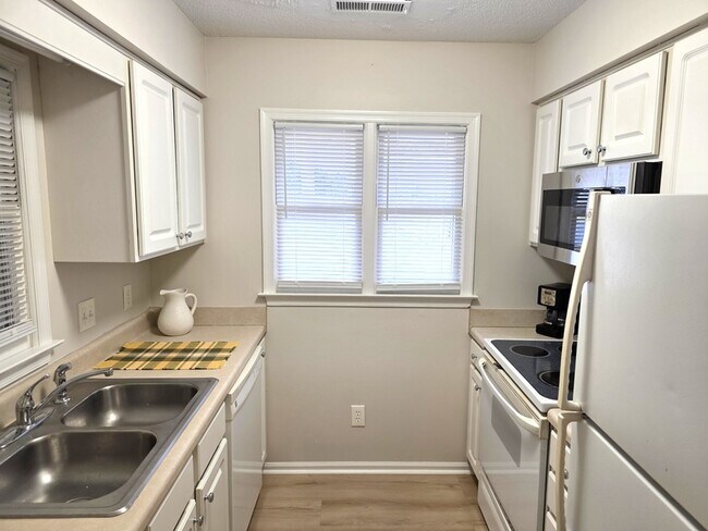 Photo - 2811 Edridge Ct Unidad 202