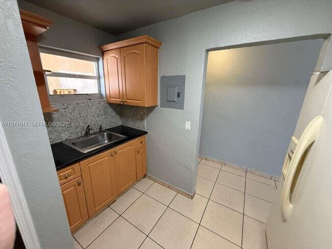 Photo - 1945 NW 29th St Unit A6