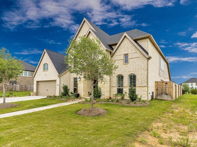 Photo - 5615 Logan Ridge Ln