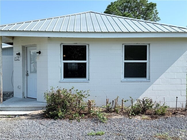 Building Photo - 12612 US-98 Rental