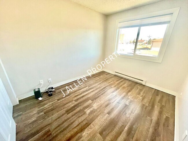 Photo - 1806 Parker Cir Unit H