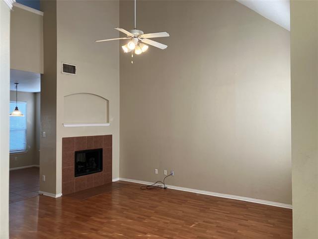 Photo - 509 Creekview Dr