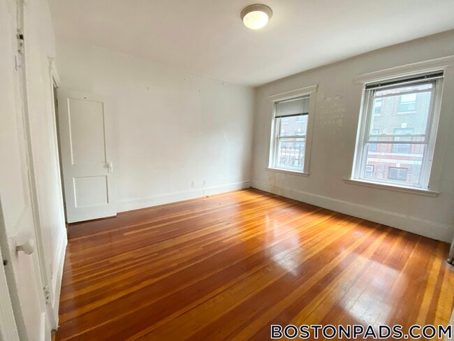 Photo - 64 Hemenway St Unidad 22