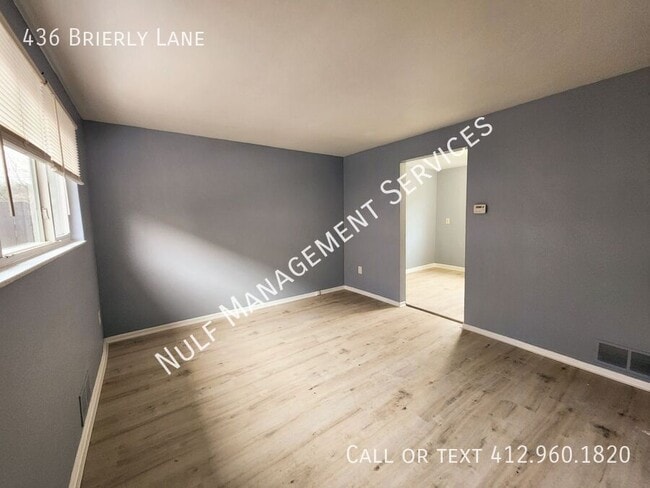 Photo - 436 Brierly Ln