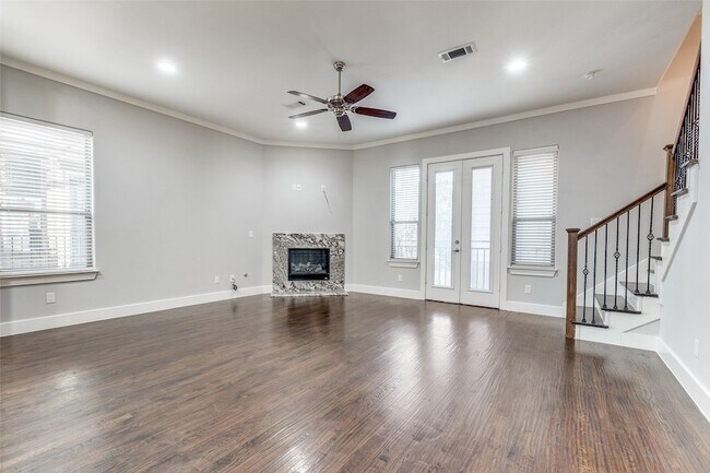 Photo - 4323 Dickason Ave