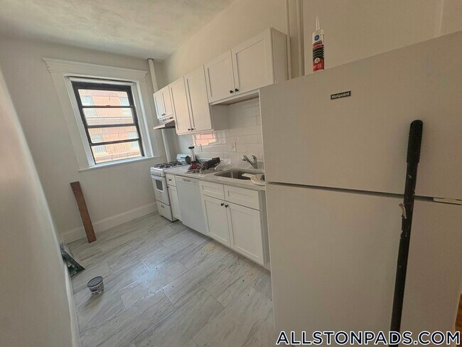 Photo - 1254 Commonwealth Ave Unidad 5