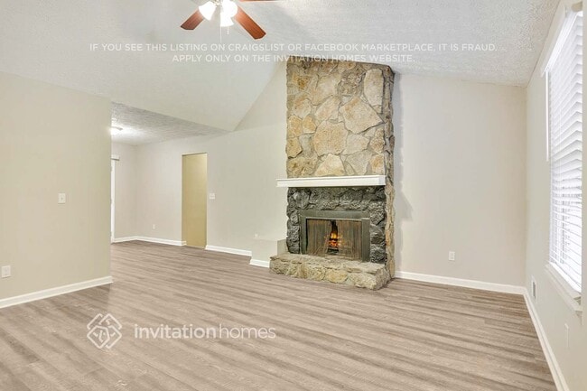 Photo - 4523 Housworth Dr