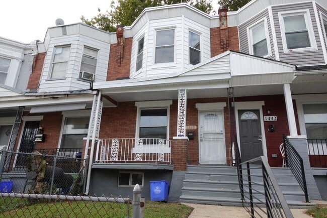 Photo - 1440 N Allison St