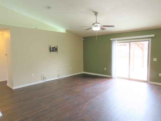 Photo - 2172 Las Vegas Trail