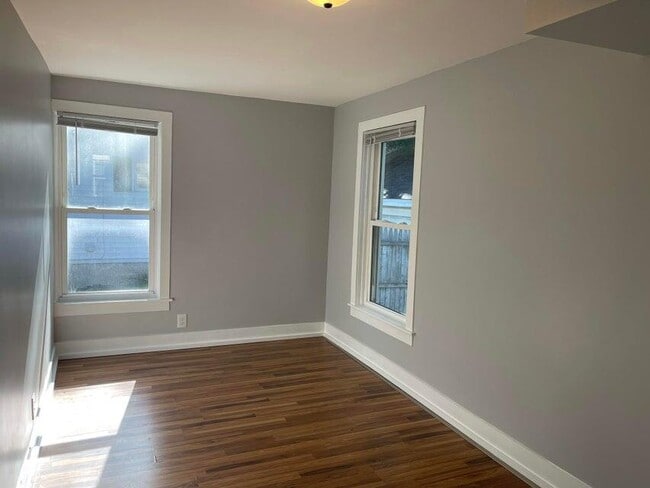 Photo - 212 E Washington St