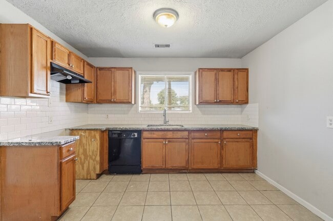 Photo - 303 Brown Dr
