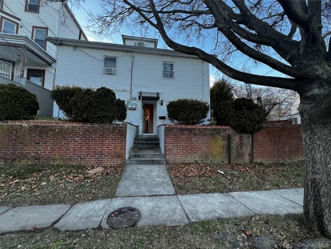 Building Photo - 101 Sterling Ave