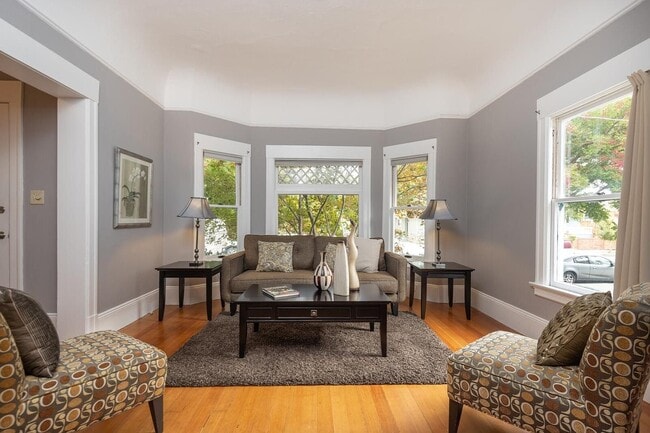 Photo - 391 N 12th St