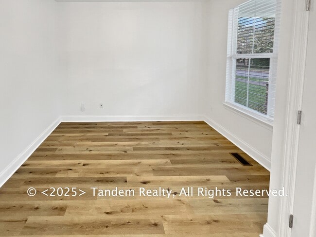 Photo - 209 Watson View Dr